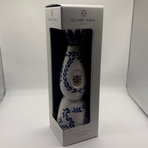 Clase Azul Reposado 750ml Tequila Bottle in Box